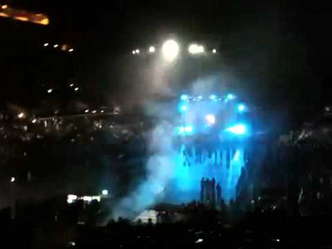 Walking On A Dream/Niggas in Paris - Fareoh | Freaks of Nature tour Los Angeles 7/27/12