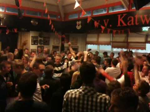 Na sluitingstijd Familiedagen VV Katwijk 28 mei 2010.mov