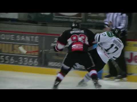 Mise en échec d'Étienne Brodeur sur Mathieu Brisebois