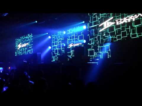 Progression @ Foundation - Thomas Datt - Reappear