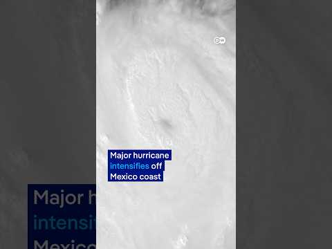 Hurricane Polo gains strength off Mexico’s pacific coast | DW News