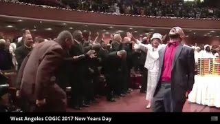 Lady Tramaine Hawkins Holy Ghost Took Over Praise Break West Angeles COGIC 2017!
