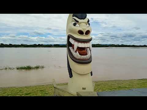 As margens do velho Chico em Carinhanha BA praça do cais 