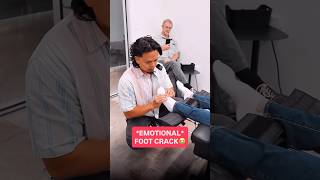 CRAZIEST ‘FOOT CRACK’ EVER‼️🤯 #chiropractic #backpain #neckpain #trending