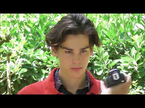 VIDEO Paris BROSNAN & Celebrities arriving @ Berluti fashion show 21 june 2019 Paris Fashion Week