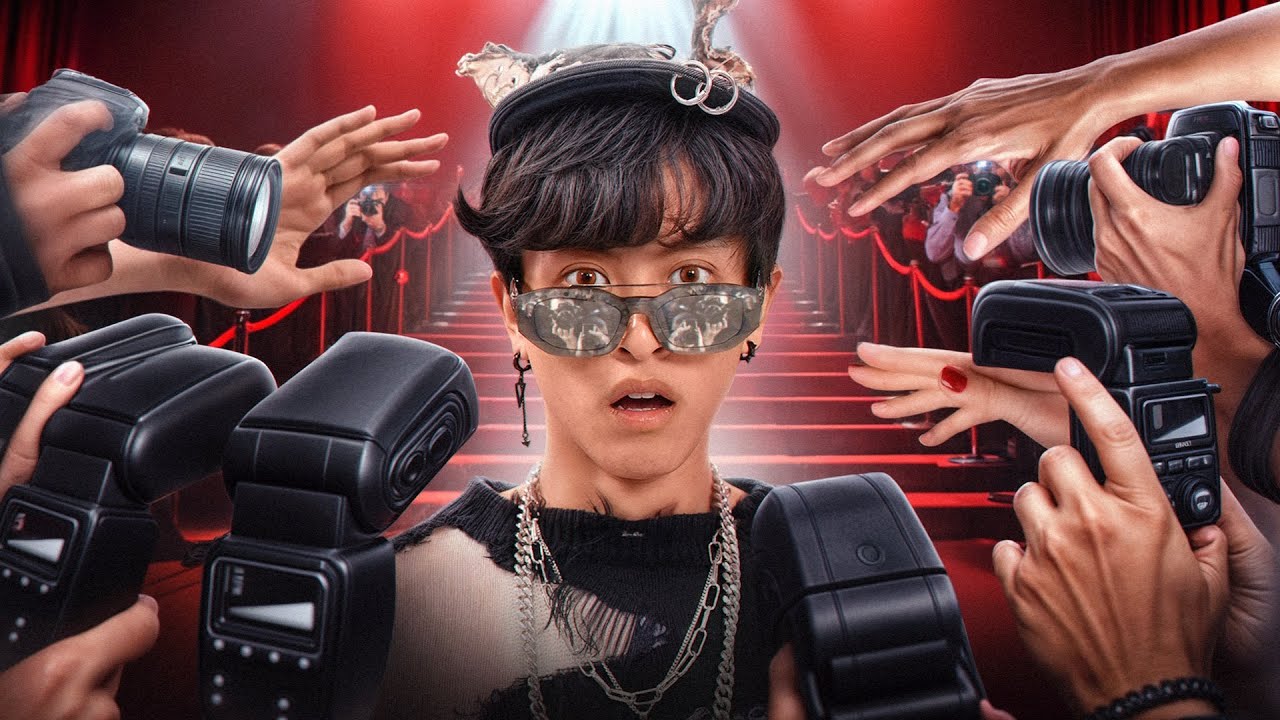 No One Knows I'm a Famous Pop Star | Alan's Universe