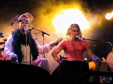 Formacja Chłopięca Legitymacje Hambrrryda 2005 Poezja na murach Dzierżoniów