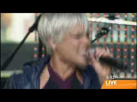 Pink - Funhouse - Live in the Plaza