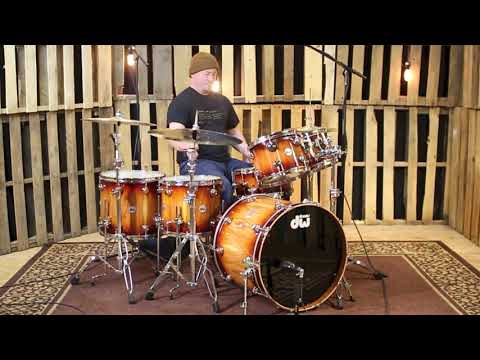 DW Collector's Natural To Toasted Almond Burst Drum Set - 22, 10, 12, 14, 16, 6.5