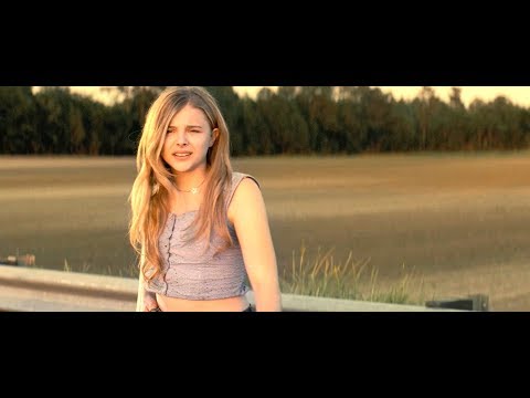 HICK - Official Trailer (Sub-Esp-2012) [Enlace]