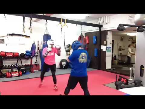 【スパーリング】特攻女子＆爆腕少年