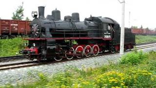 preview picture of video 'Racing of steam locomotive Eu699-74 and EMU Sr3-1668'