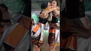 Download lagu Pelukan Mesra mp3