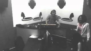 (8)DJ's JMP & NOISE alongside MC SEXY J phatbeats.net