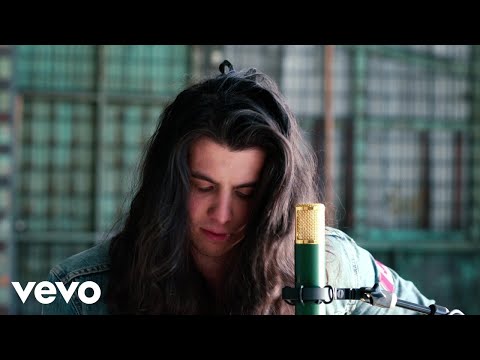 Billy Raffoul - “Acoustic” (Live)