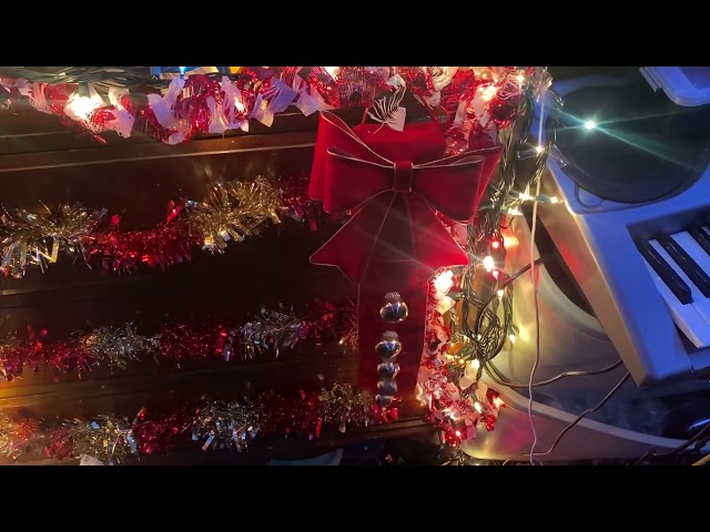 Vídeo relacionado con Gemmy Industries 20" Interior Minnie Holiday Greeter