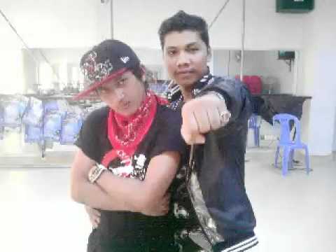 Khmer Rap Boyz in cambodia Oun mok pe na! 2011