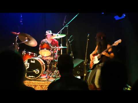 Todd Wolfe & Band - Drum Solo - Bass Solo - 2013 - Kulturbastion Torgau