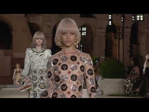FENDI Couture Fall Winter 2019-20 Starstudded Tribute to Karl Lagerfeld