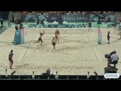 Ana Patrícia/Duda 2x1 Mariafe/Clancy 2-1 (20-22, 21-15, 15-12)