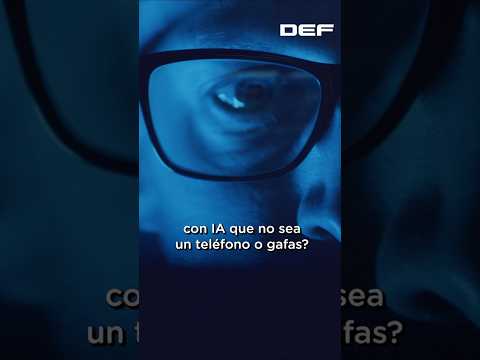 «La humanidad se merece algo mejor»: Jony Ive promete corregir los errores del iPhone con su dispositivo de IA