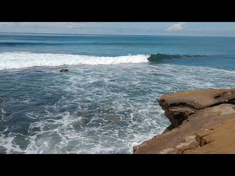 Hauskoja aaltoja Point Lomassa