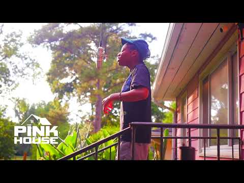 @LilyRayne - "Everything Is Fake" | The Pink House [Live Performance]