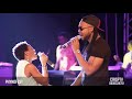 OMG Flavour kisses Chidinma on Stage. Real shot