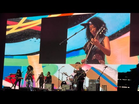 Judith Hill at Crossroads Guitar Festival L.A. on 9/23/23 “Give Your Love to Someone Else”