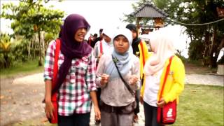 preview picture of video 'Alumni 2 SMP Al-Ikhlash Lumajang #2'