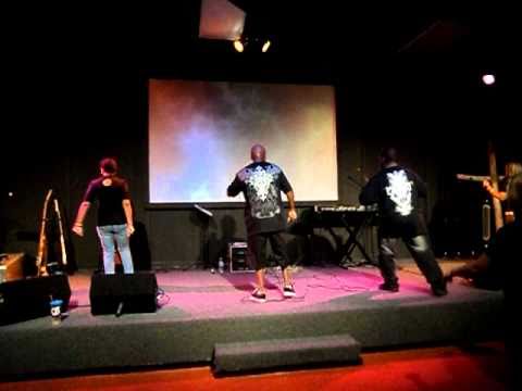 Raw Dawg Madd Judge Performing 
