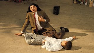 Download lagu Mr Bean Attempts Busking | Mr Bean's Holiday | Mr Bean mp3