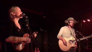 American Young - „Point Of View“ - Live in Cologne