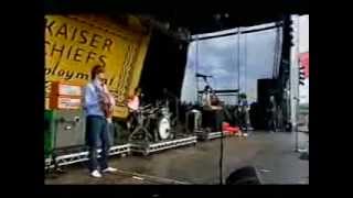Kaiser Chiefs - Born To Be a Dancer at T in the Park 2004