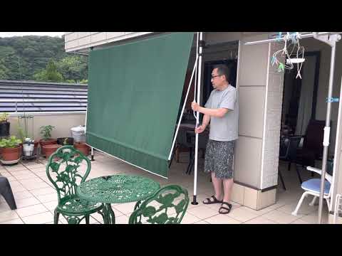 aménagement balcon auvent-retractable-rayures-blanches-rouges