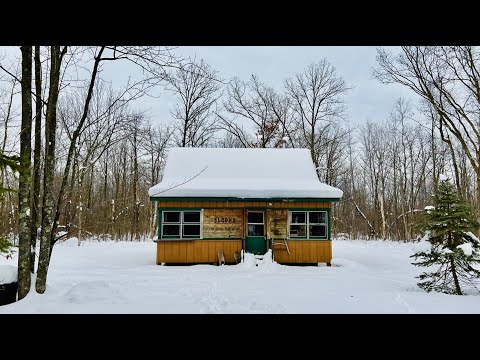Winterizing The Cabin - DIY Insulated The Well House and Blew Out Water Lines