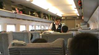 preview picture of video 'China Rail CRH (EMU) Train D76 Lunchtime.mpg'