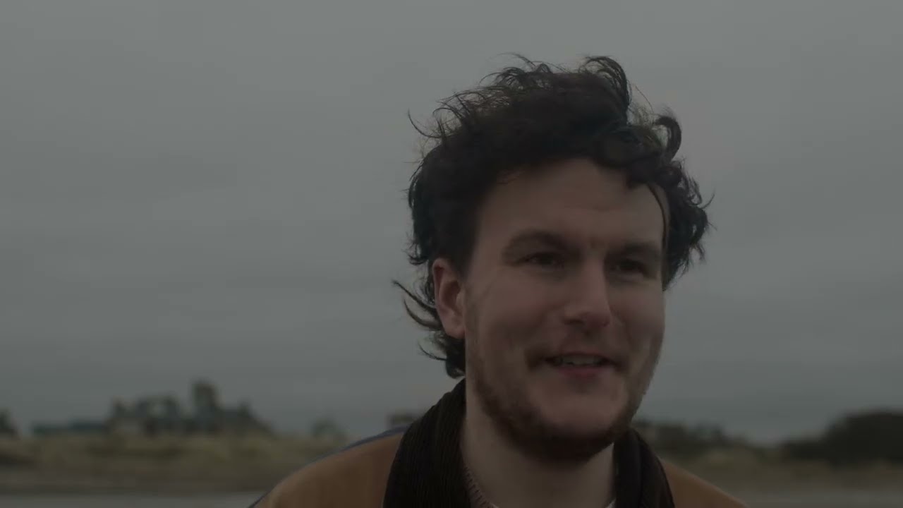 Trailer thumbnail