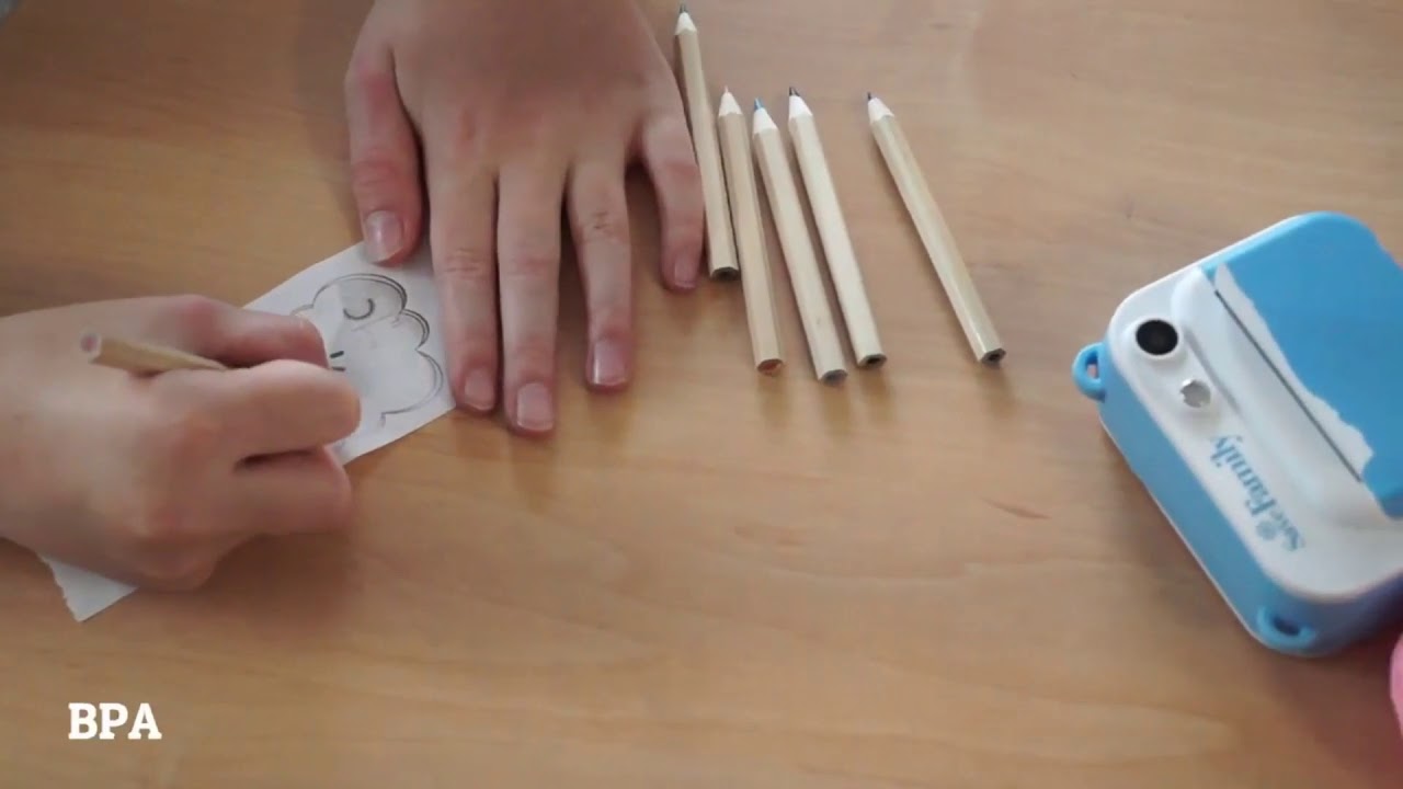 PRIMERA CÁMARA INSTANTÁNEA PARA NIÑOS