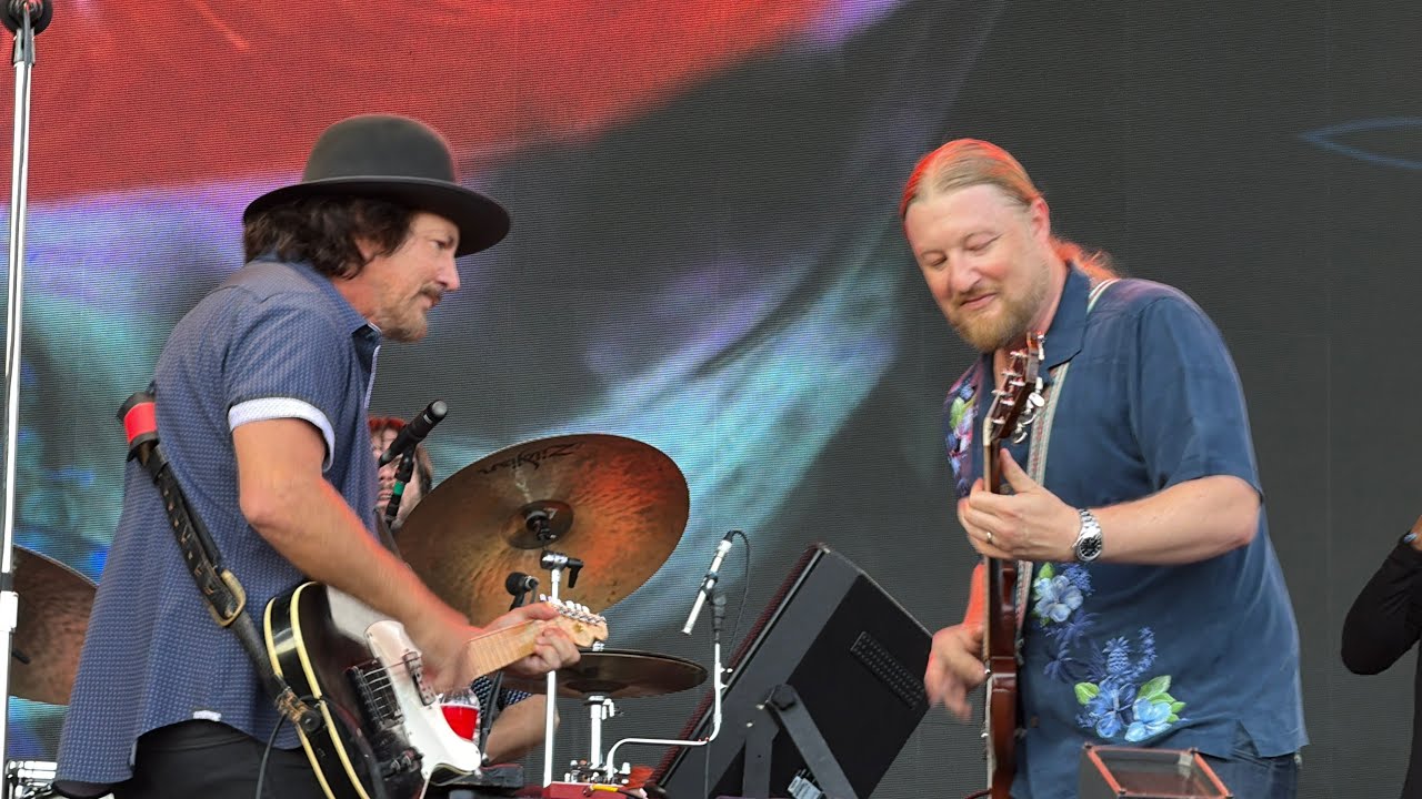 Tedeschi Trucks Band & Eddie Vedder “The Seeker” 09/27/25 Dana Point, CA @TTBFromTheRoad - YouTube