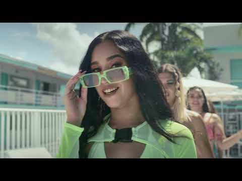 Maria Pino - Búscate Otra (Official Video)