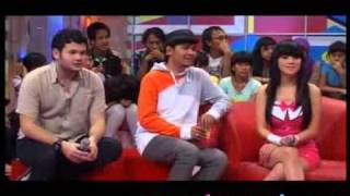 Download lagu Ridho Rhoma Sewot Sepanggung Dengan Angel Lelga mp3