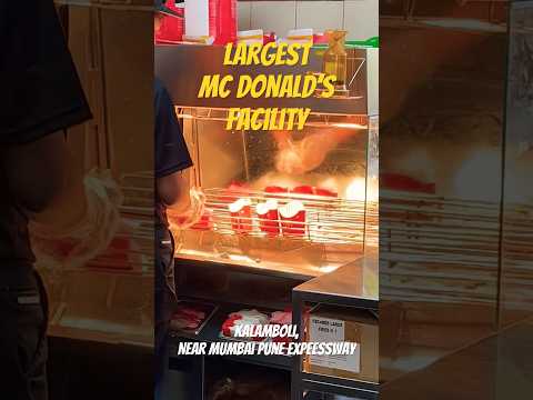 Maior instalação do Mc Donald's #Tendências #Comida #MCDonalds #Metro #NaviMumbai #Shorts