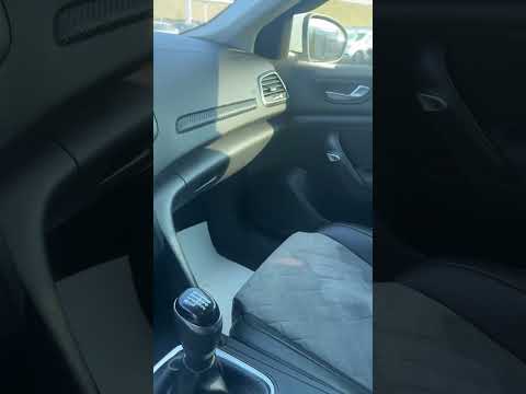 фото renault megane iv 0