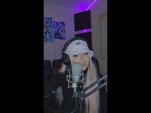 SWV - Weak (Cover by Larissa Lambert)