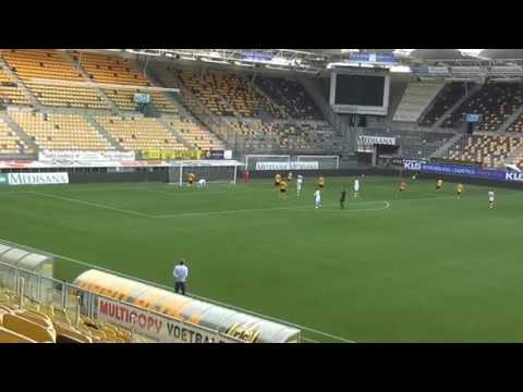 20151112 Din Sula's goal vs Roda JC
