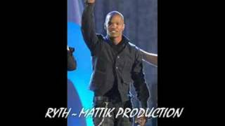 Jamie Foxx-DJ play a love song