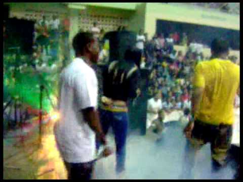 Milka La Mas Dura y John Distrito En Puerto Plata PoliDeportivo By FusilMusic.NeT