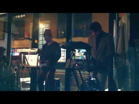 Aleatronic Shoreditch - aleatoric music - live improvised