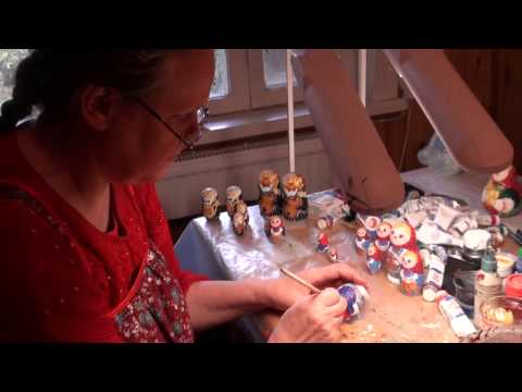 Village artisanal de Mandrogi: les poupées russes (matriochkas)